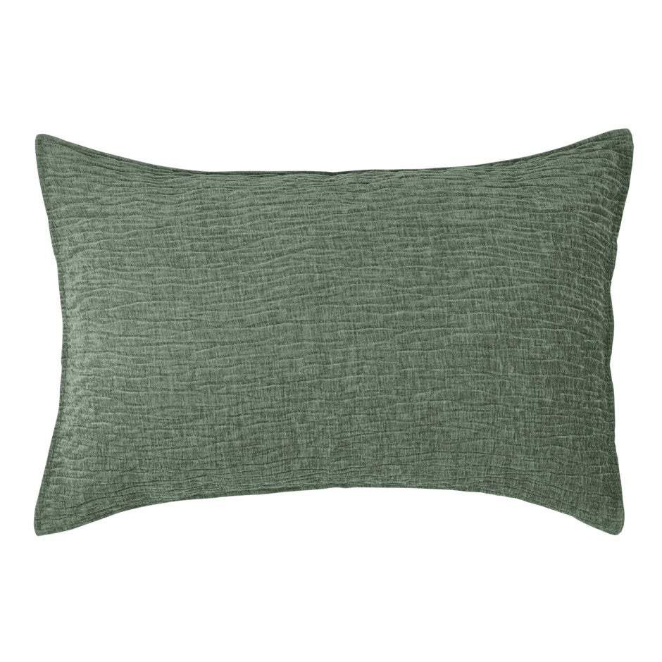 Luxurious queen-size pillow sham