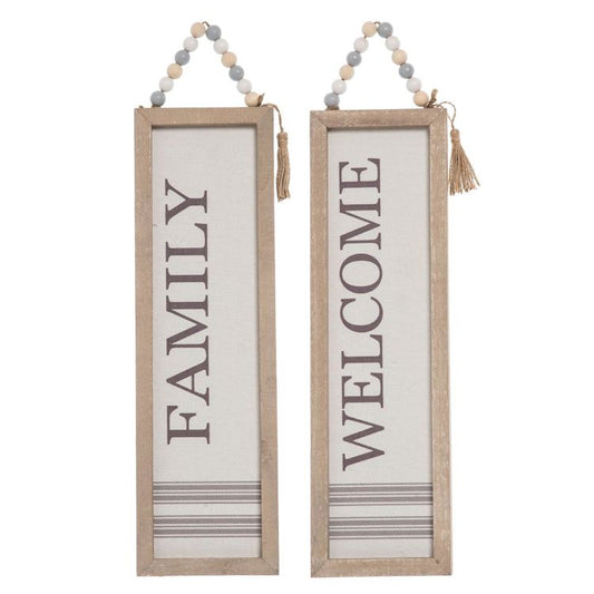 Family and Welcome signs