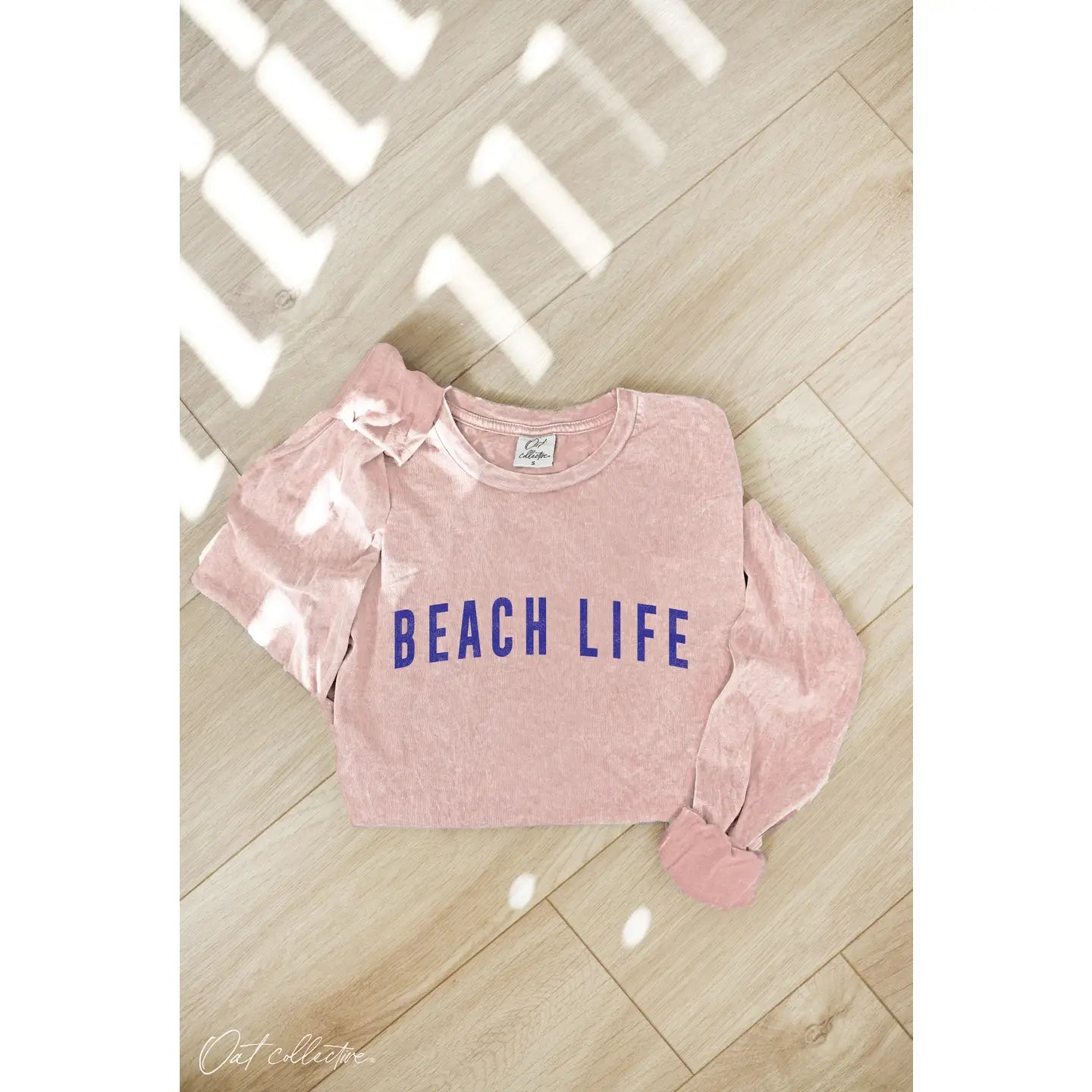 BEACH LIFE Mineral Washed Graphic Top
