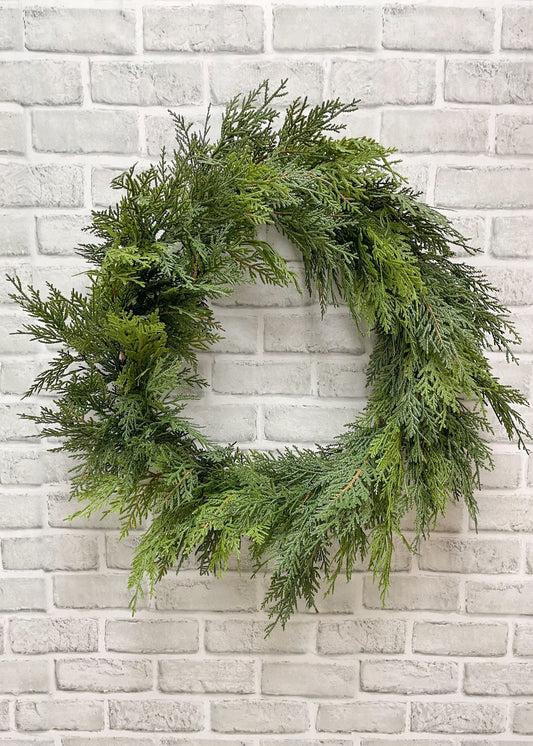 Fresh Touch Northern White Cedar Wreath