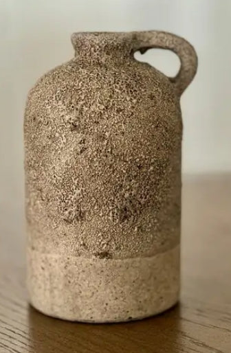 Medium Single-Handle Vase